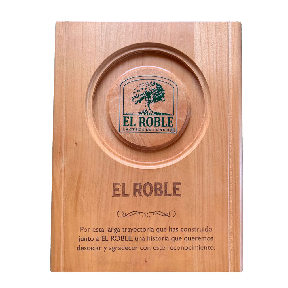 Retablo madera con circulo calado