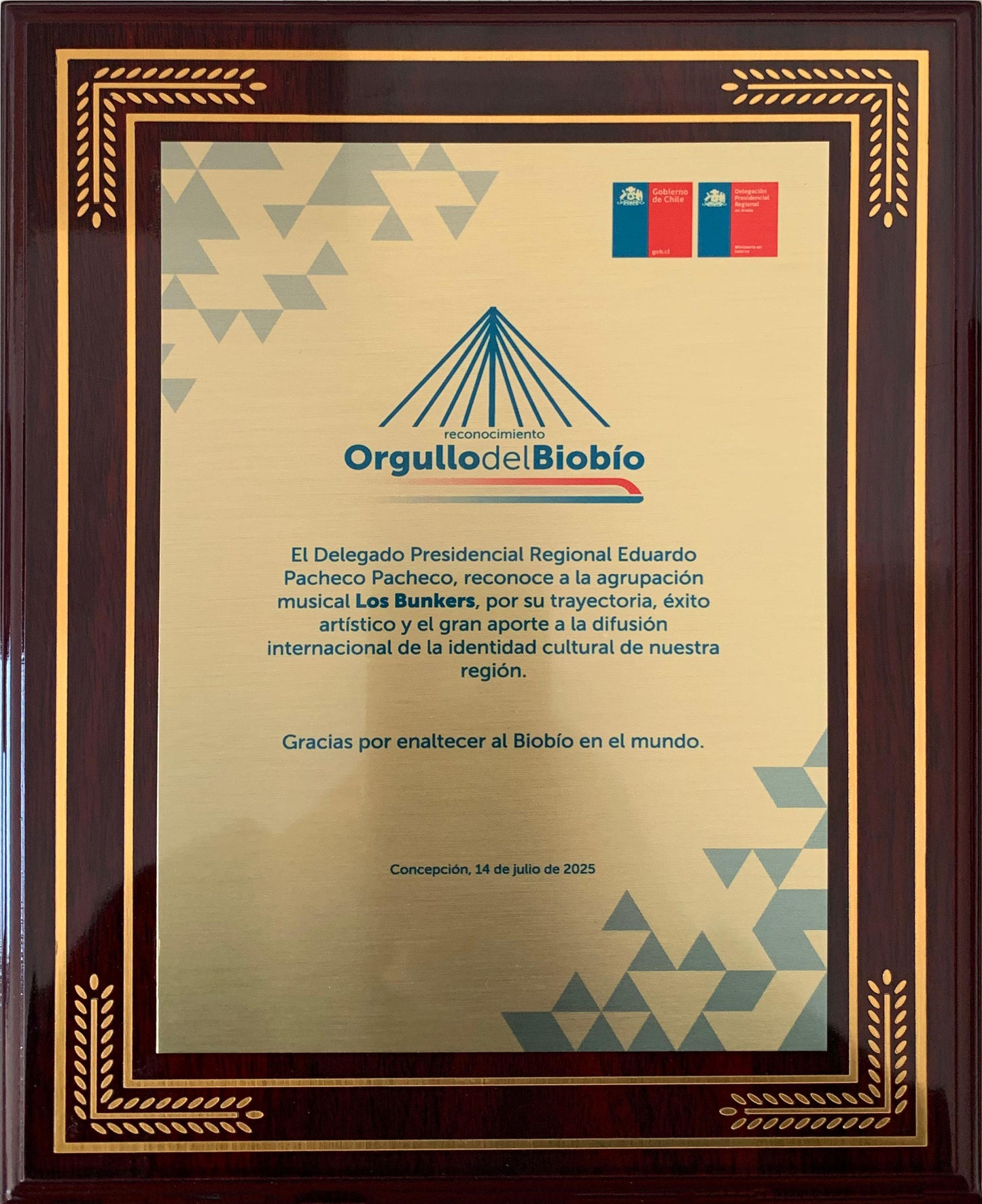 Retablo ribetes dorados