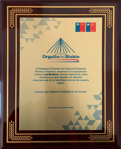 Retablo ribetes dorados
