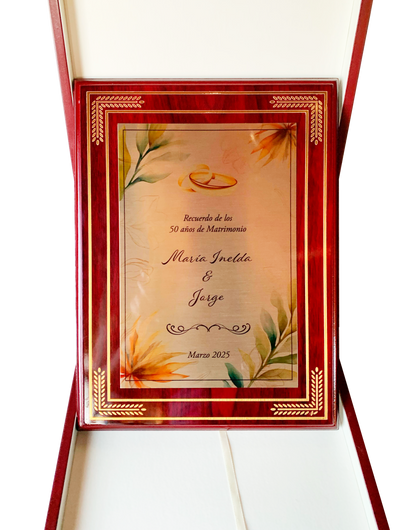 Retablo ribetes dorados y caja de madera