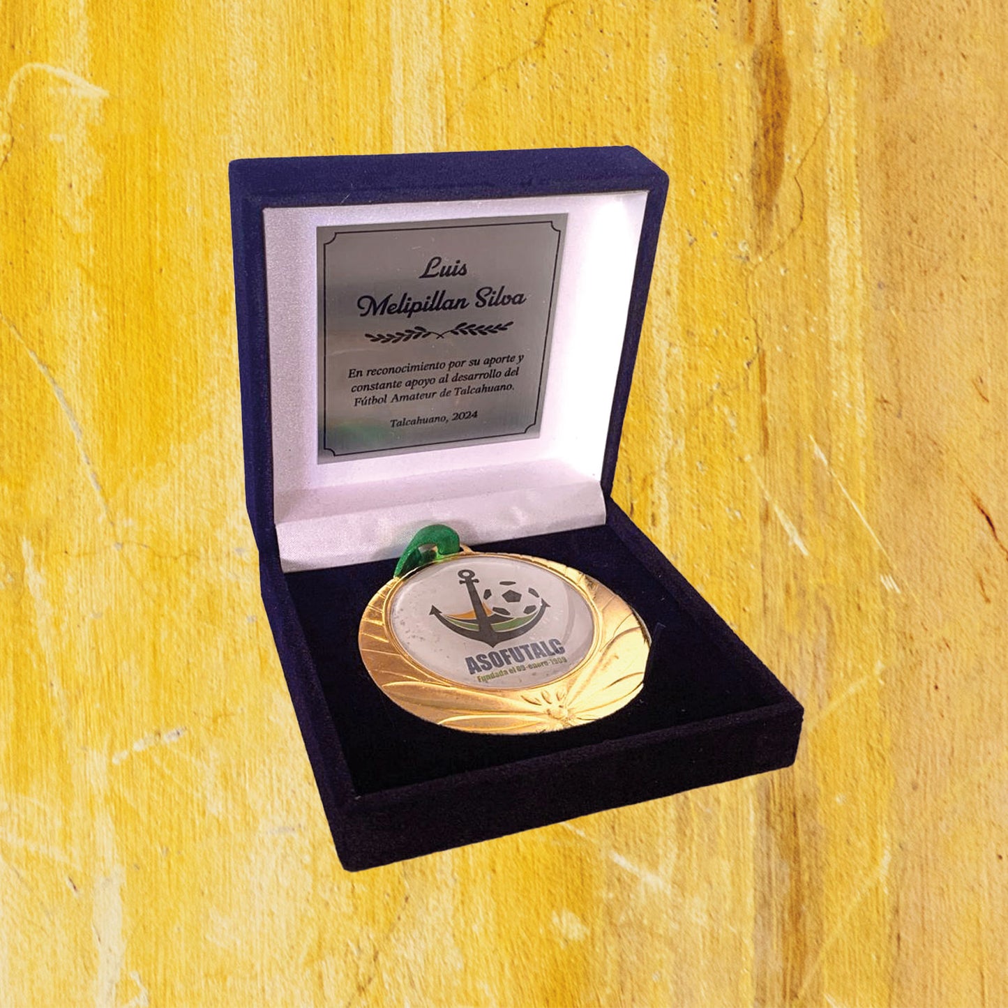 Medalla en caja de terciopelo